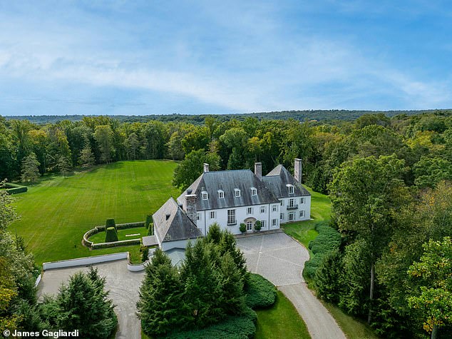 During the early days of the Cold War in 1951, Huguette Clark purchased the 1937 estate as a refuge for friends and family in the event of a Russian attack and later expanded it to 25 acres.