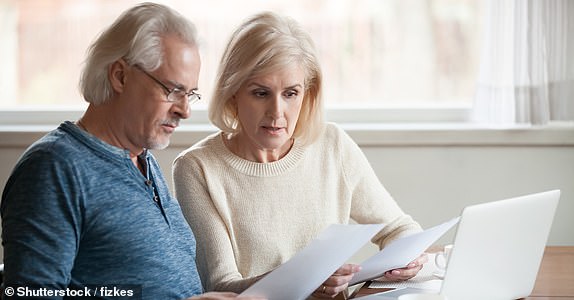 Seriously worried senior couple calculating bills to pay or check domestic finances, stressed by debts, retired elderly old family reading documents worried about money problems in loan defaults; Shutterstock ID 1185179293; purchase_order: -; function: -; client: -; other: -