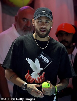 Tennis fans in Saudi Arabia booed Brazilian superstar Neymar Jr. out during the '6 Kings Slam' event