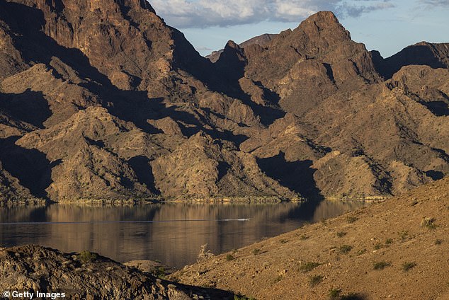 Against the austere backdrop of Lake Havasu, the relocated London Bridge has stood out since its reopening in 1971