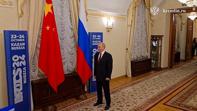 Putin is humiliated at his own summit as President Xi