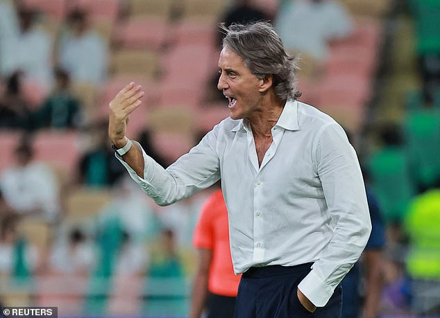 Roberto Mancini is said to be 'cold, distant and with an air of superiority' in Saudi Arabia