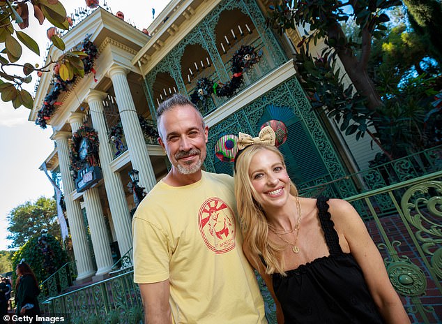 Sarah Michelle Gellar and Freddie Prinze Jr. enjoyed a family trip to Disneyland this weekend with their two children, Charlotte and Rocky