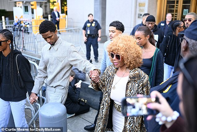 Diddy's mother Janice Smalls Combs, 84, who recently defended Diddy against more than 100 allegations of sexual misconduct, opted for a daring but perhaps overly casual ensemble for such an important occasion at the Lower Manhattan courthouse