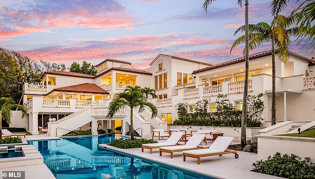 A breathtaking single-family home sits on Ocean Boulevard in Manalapan – a beach town that shares a barrier island with the famed Palm Beach – and costs just $25.95 million.