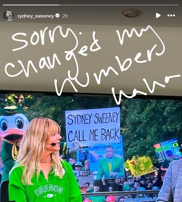 Sydney Sweeney had a hilarious reaction to the Oregon Duck sign on Saturday morning