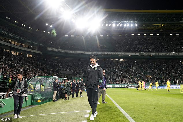 Sporting Lisbon's cup tie with Nacional on Tuesday evening was treated as a day of mourning for Ruben Amorim, who looks set to join Manchester United.