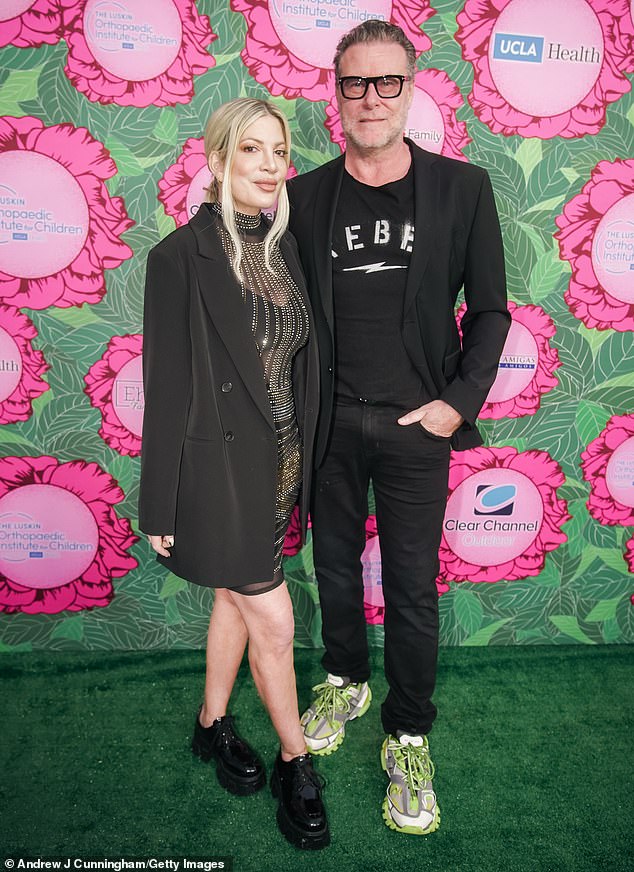 Tori Spelling wants to make it clear that her divorce from Dean McDermott, 57, is not the typical