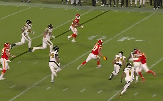 Travis Kelce's lateral from Samaje Perine gained 21 yards and nearly picked up a first down