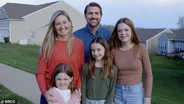 Anderson recently released campaign images of himself with a wife and three children in an effort to appeal to family values. However, the mother and three girls are in no way related to him and it later turns out that they are the wife and three children of an old friend of Anderson.