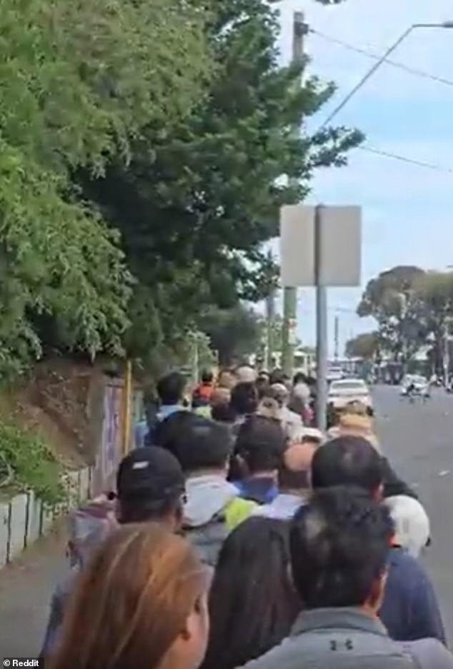 A Reddit user uploaded a video on Tuesday of a huge crowd of commuters queuing for Melbourne's public buses, debunking the myth that people are still primarily working from home