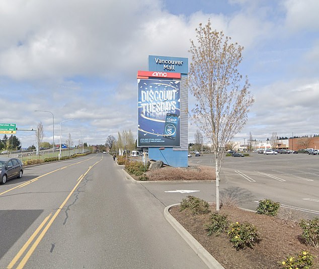 In the photo: the entrance to one of the shopping center's parking lots