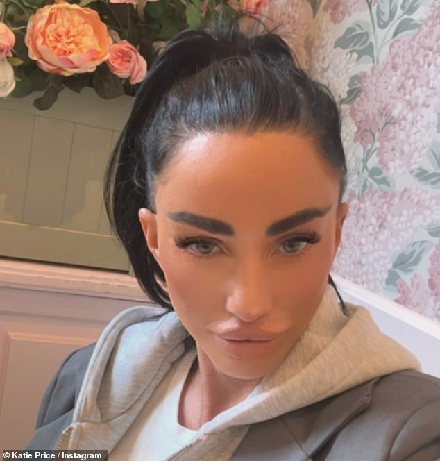 Jessica flew to Turkey to get a ponytail facelift that Katie Price recently got (pictured)