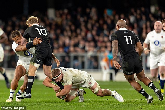 England should have beaten the All-Blacks 2-0 in July, but instead they ended up losing both Tests