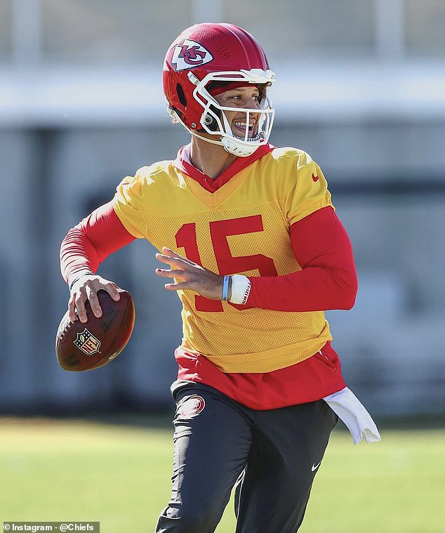 Kansas City Chiefs quarterback Patrick Mahomes prepares for Thursday practice