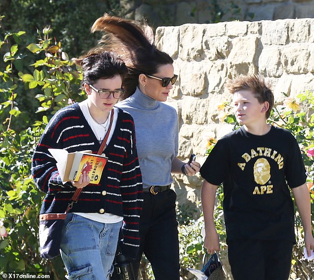 The Alias ​​star had a short hair mishap when the wind whipped her shiny brunette locks. It was not clear whether she and her children - minus eldest daughter Violet, 18 - planned to meet her ex Ben Affleck, who still sometimes attends church with them