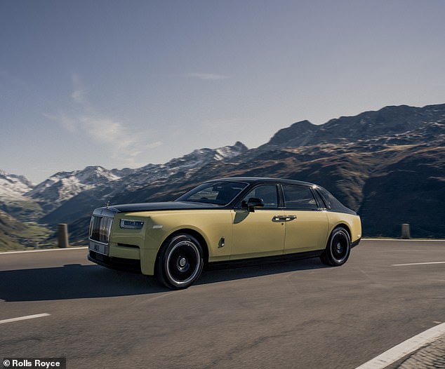 The yellow and black two-tone Phantom, which comes with a gold golf putter, was sold to an English collector and Bond enthusiast