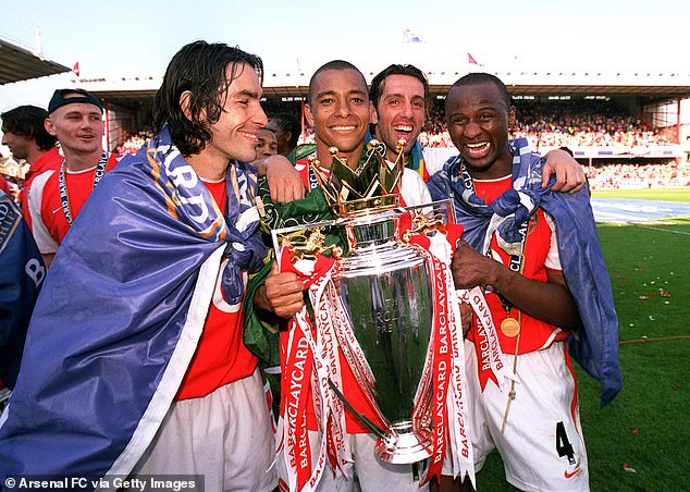 Edu (2nd right) was part of the Invincibles and knows everything about the inner workings of the club