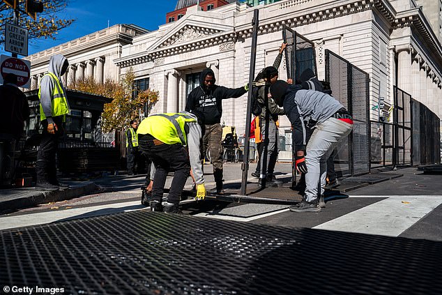 Workers will install an anti-limescale fence around the White House and the Treasury Department on Sunday