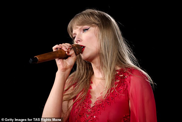 At the end of her final show in Indianapolis, Swift waved to the audience as she walked offstage, turned around and took a final bow before the platform she stood on descended below the stage.