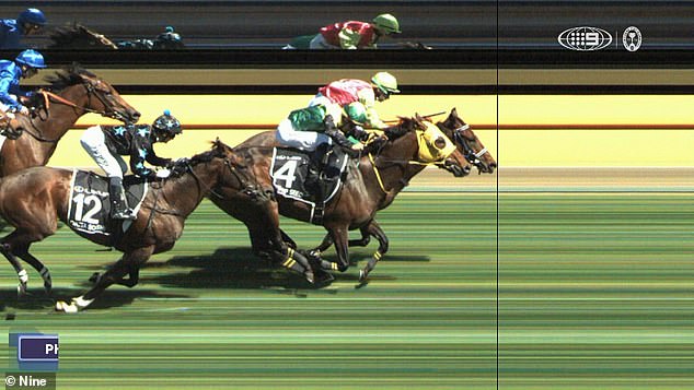 Knight's Choice defeats Warp Speed ​​in a photo finish to win the 2024 Melbourne Cup