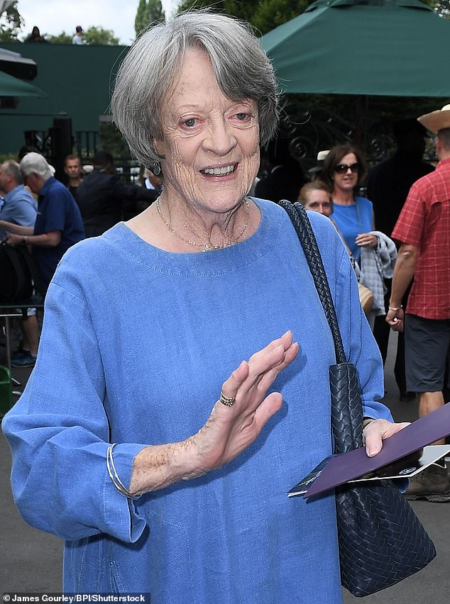 1730815113 984 Inside Dame Maggie Smiths beautiful final goodbye Downton Abbey star