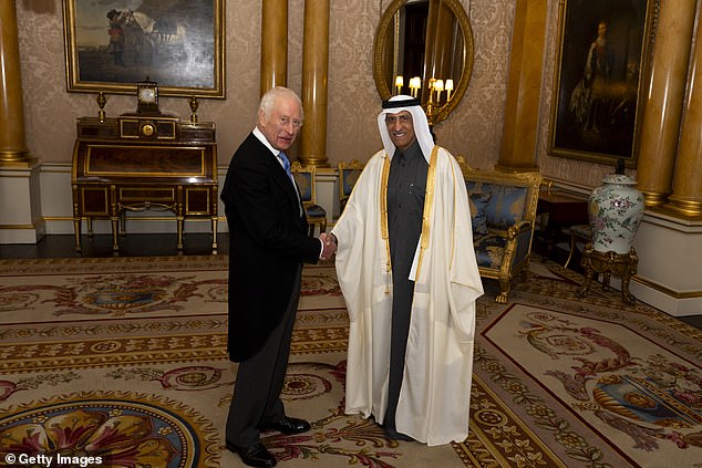 Sheikh Abdulla bin Mohammed bin Saud Al-Thani of Qatar presented his credentials today