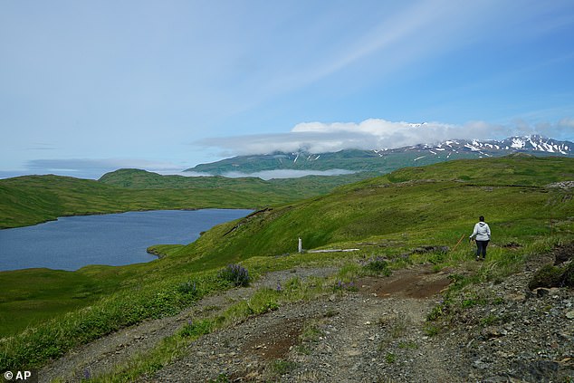 The only commercial transportation to the island is via Alaska Airlines. There is no ferry, ocean passenger service or other commercial air service to the island