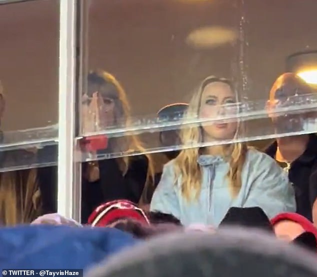 Mahomes' injury left both Taylor and Brittany looking concerned from their VIP suite