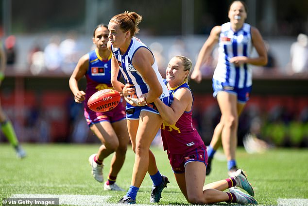 There are hopes that by staging the AFLW Grand Final at night, the men's final could follow suit