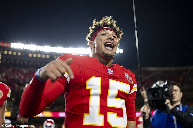 Mahomes completed 188 passes on 269 attempts for 1,942 yards and 11 touchdowns