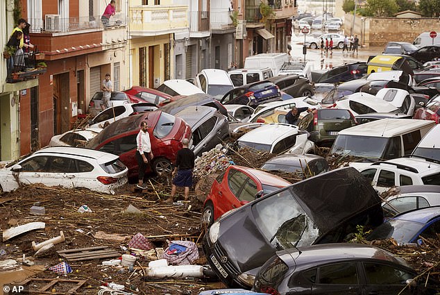 Scientists say rising temperatures have made devastating floods in Valencia, Spain more powerful. With temperatures rising more than 1.5°C above pre-industrial averages, scientists warn that extreme weather events will only become more likely