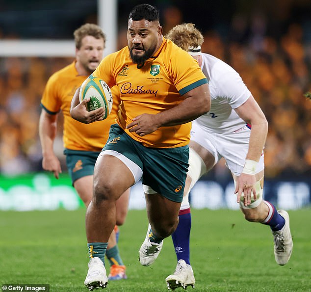 Taniela Tupou was next in Campese's sights, who raised the prop to play 80 minutes against England at Twickenham this weekend and also 'grow some balls'