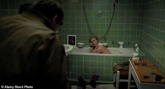 Kate recreated a scene in which war photographer Lee Miller posed nude in Hitler's bathtub in 1945 (depicted in the film Lee)