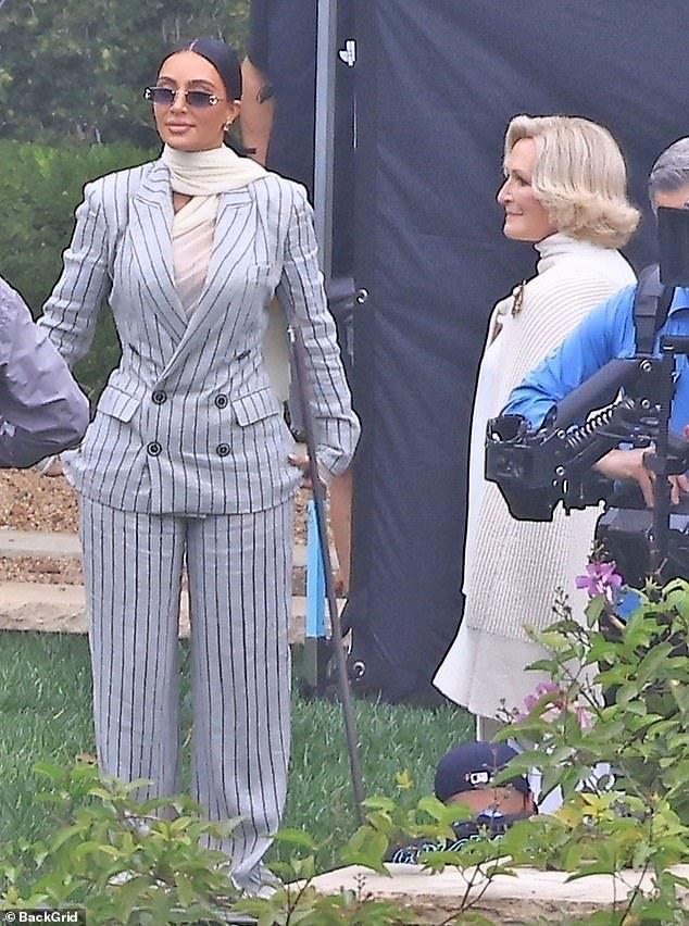 She was joined by iconic actress Glenn Close on set in Los Angeles