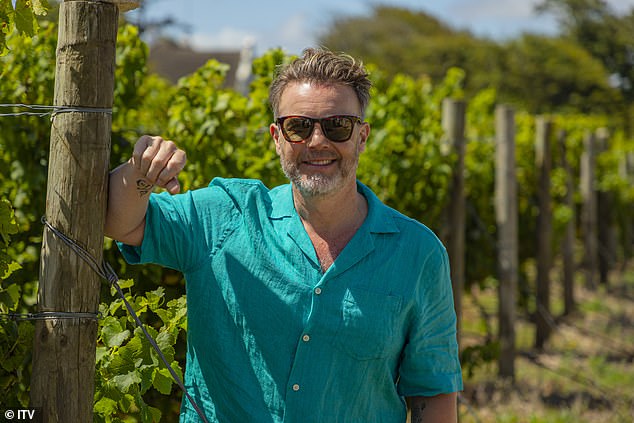 In the first of five episodes, Gary and his friend and songwriting partner Eliot Kennedy visit vineyards in Stellenbosch to taste and blend wines, explore the countryside in jeeps and on electric bicycles, and undergo vinotherapy – a spa treatment that uses grapes to cleanse the skin. body