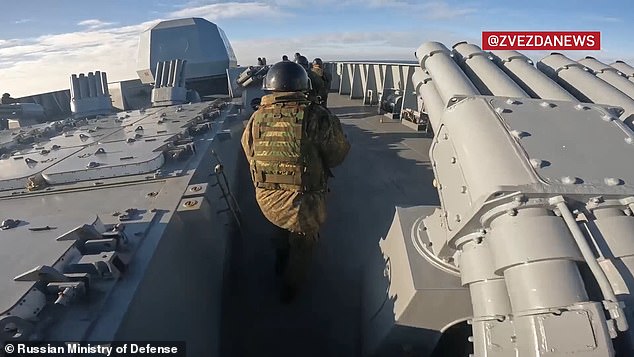 “The crew of the Admiral Golovko frigate of the Northern Fleet of the Russian Navy conducted exercises in the English Channel,” Russian Defense Ministry television channel Zvezda said.