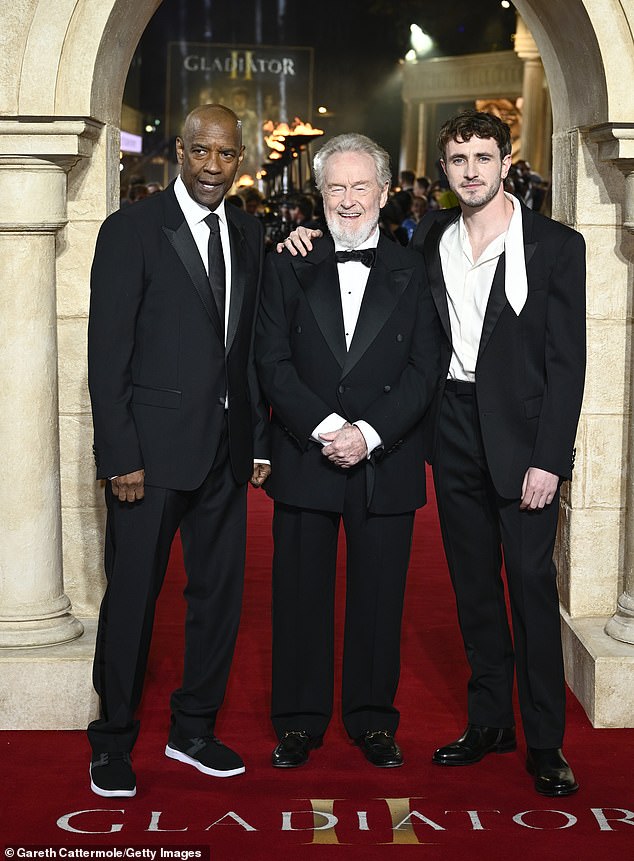 Ridley and the Normal People star were later joined by Denzel Washington and the trio posed under an arch in the matching black tuxedos before heading inside to watch the film.