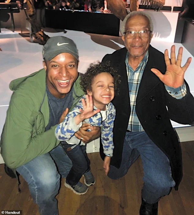 Craig, pictured here with his father and his son Del, described his father as 'one of my favorite people'