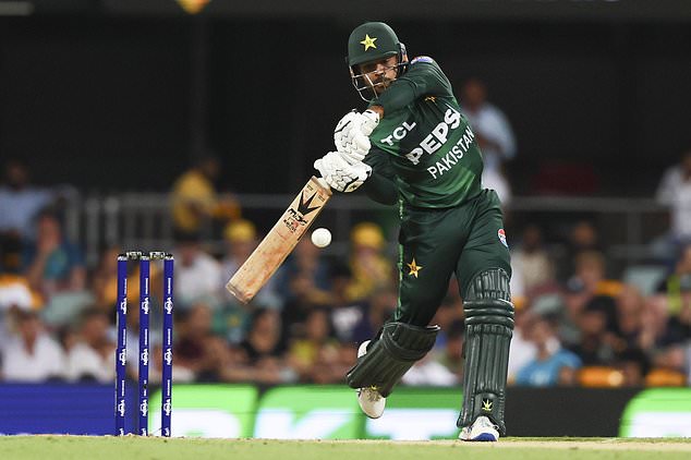 Pakistan's Usman Khan bats during the T20 cricket international between Pakistan and Australia at the Gabba in Brisbane, Australia, Thursday, November 14, 2024. (AP Photo/Tertius Pickard)