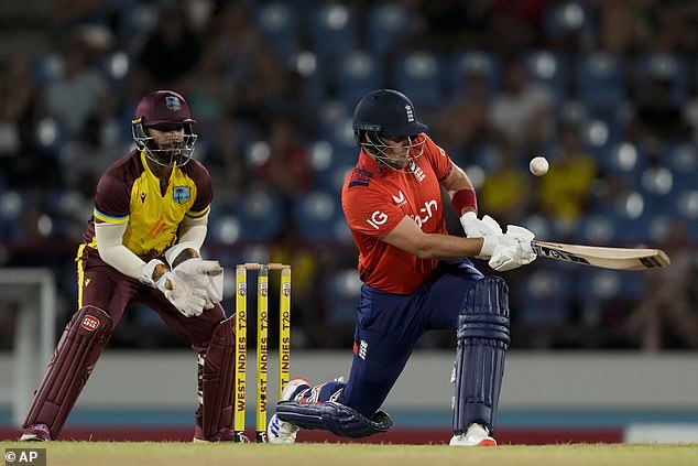 Curran teamed up with Liam Livingstone to create a match-winning partnership