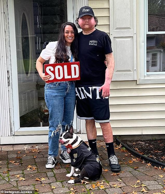 Now, the lovebirds have taken their relationship to the next level, as Joe recently got down on one knee and asked Jessica to spend the rest of her life with him.