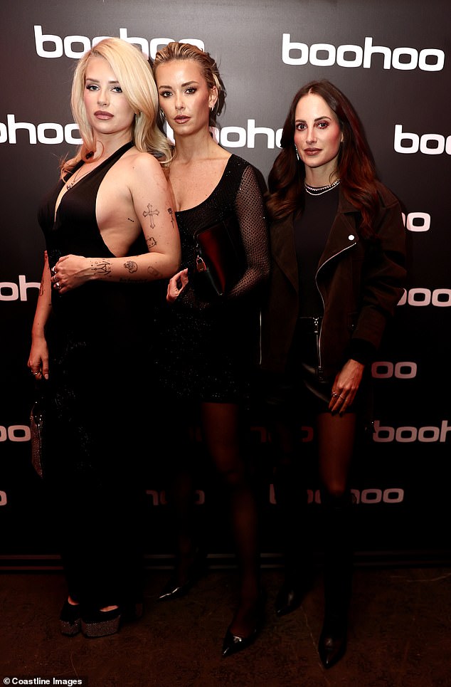 The trio looked stunning as they posed together at the event