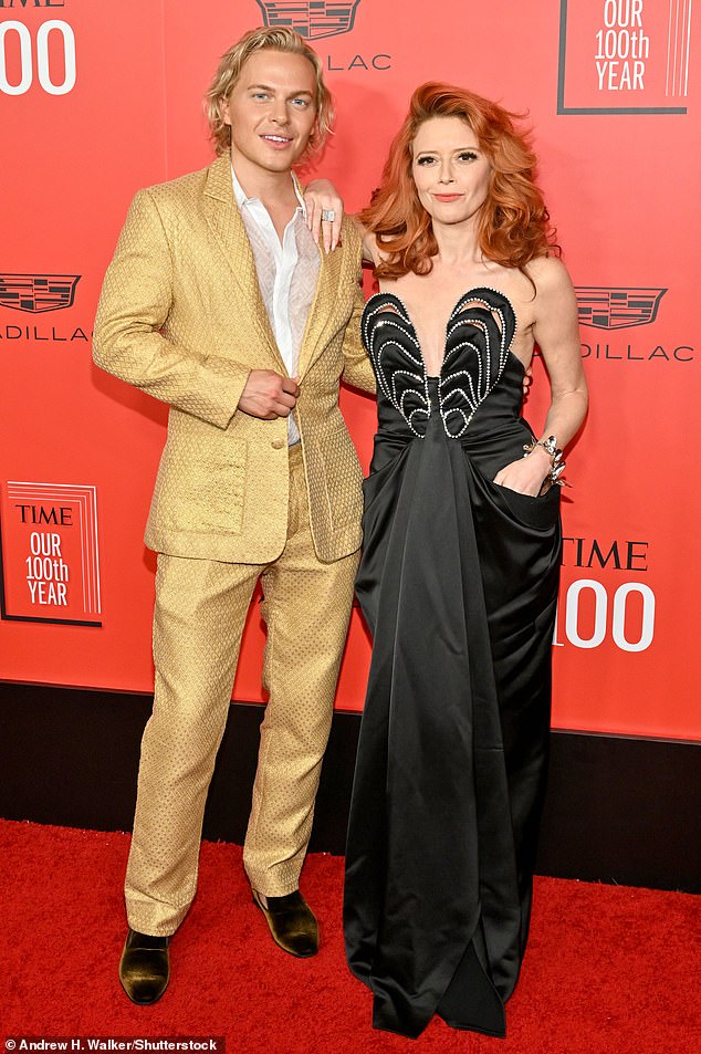 Ronan is a Pulitzer Prize-winning journalist and considered a liberal darling among the Hollywood crowd; seen with actress Natasha Lyonne in 2023