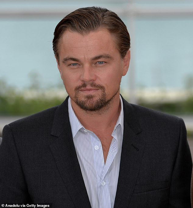 Many fans have criticized Leonardo's failure to acknowledge the people who sang for him, with some calling his behavior 