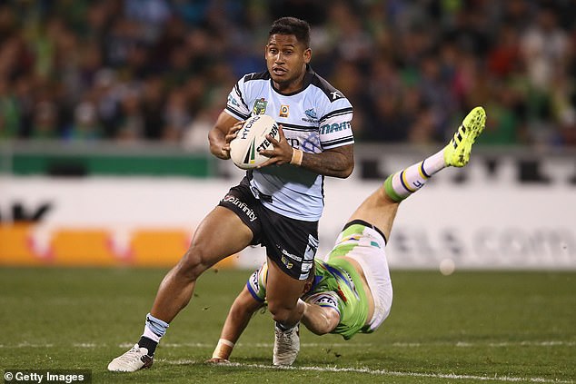 Footy bad boy Ben Barba (pictured playing for Cronulla in 2016) will also play in the same league as Hayne