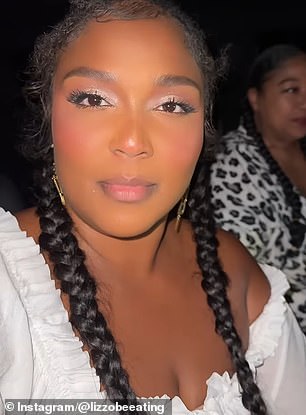 Lizzo and her mom, Shari Johnson-Jefferson, who also styled her hair in long braids, had some fun on the way to their night out