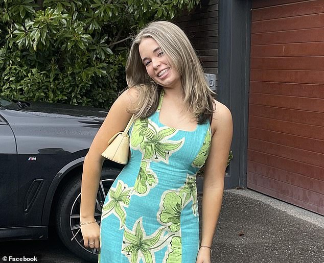 Ms Jones was traveling with her best friend Holly Bowles (pictured) when the pair suffered methanol poisoning after drinking at Nana Backpackers Hostel and Jaidee Bar on November 13.