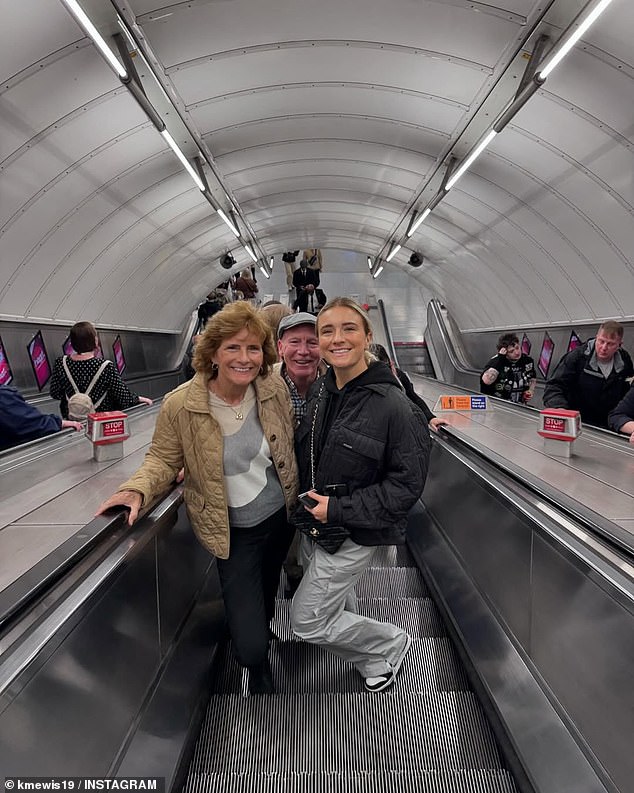 Mewis also revealed her pregnancy to her parents Robert and Melissa, who came to visit