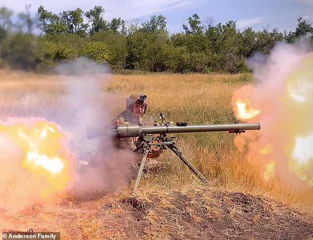 After a battle involving grenades, he was one of ten soldiers of the Ukrainian Armed Forces arrested as prisoners of war